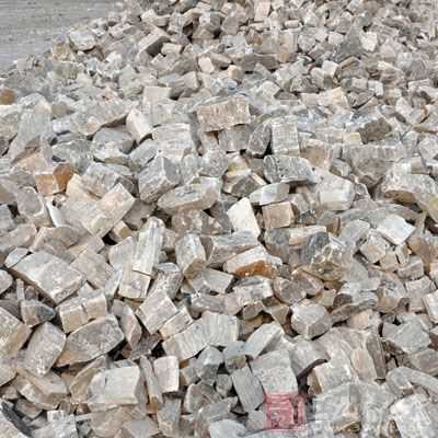 石膏起泡很苦惱？用中聯(lián)邦石膏消泡劑就知道了