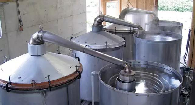 這種廢液蒸餾法泡沫嚴(yán)重，有高溫強堿消泡劑不再擔(dān)心啦