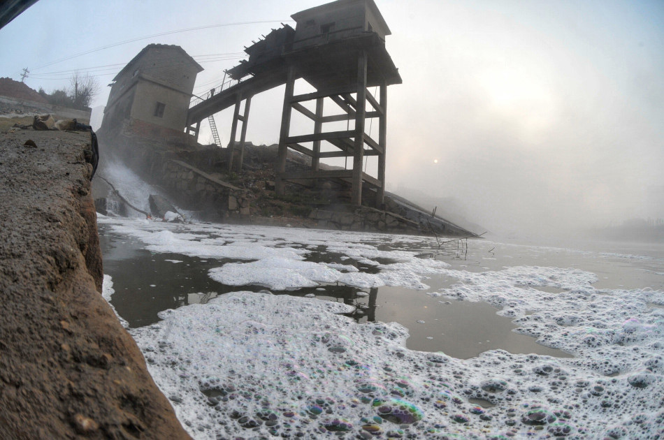 污水處理消泡劑愿與您攜手，共同守護(hù)美麗家園！