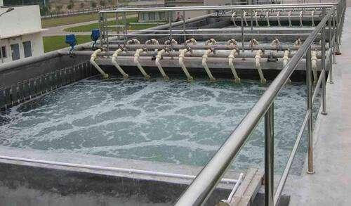 原來是沒用電鍍水處理消泡劑，難怪泡沫如此猖狂！