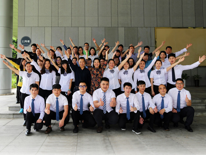 中聯(lián)邦全員合影