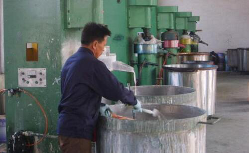 水性油墨消泡劑在油墨生產中的應用 水性油墨消泡劑在油墨生產中的應用