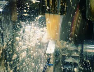 特馳國(guó)際貿(mào)易-切削液起泡