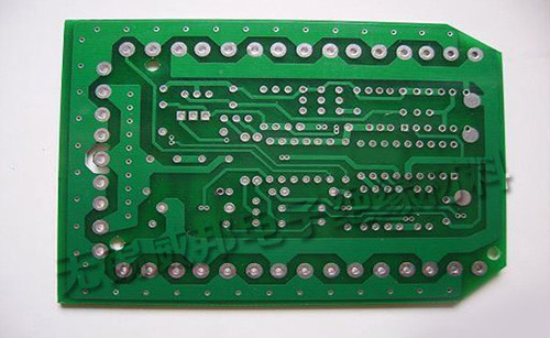 線路板消泡劑在線路板顯影中應用