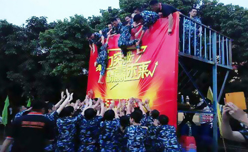 推廣精英徒手攀爬畢業墻 推廣精英徒手攀爬畢業墻