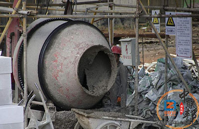 水泥砂漿專用消泡劑.jpg 這是一張水泥砂漿消泡劑運作過程中的圖片