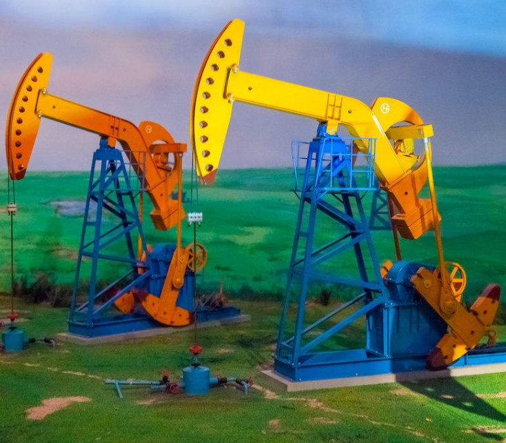 開采石油場景圖 開采石油場景圖